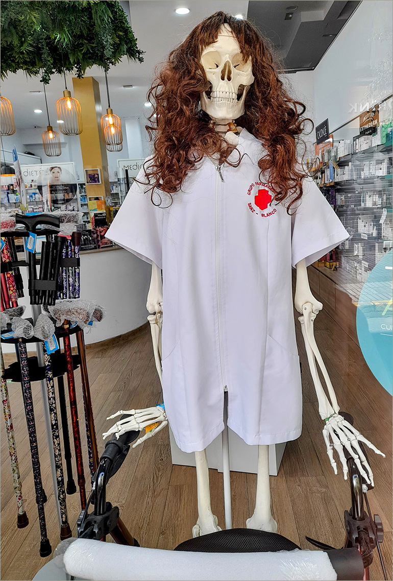 Very hard-working Gran Canaria pharmacist