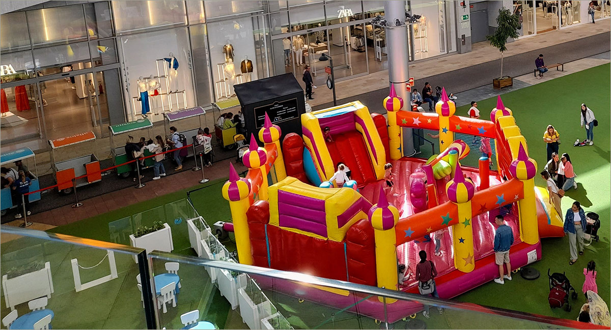 Los Alisios Inflatable Castle and Mini Train