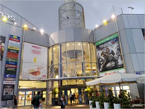 Bør Ændringer fra Whitney Siete Palmas Shopping Centre: One of the Best in the Capital